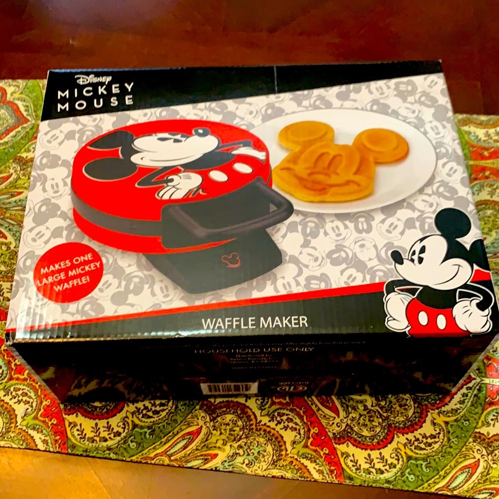 Mickey Mouse waffle Maker